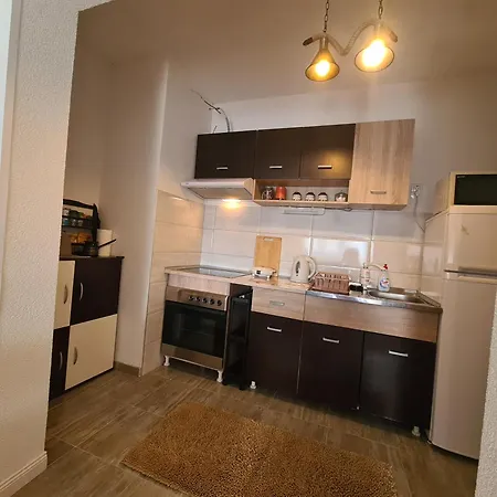 Sirob Bubanj شقة *